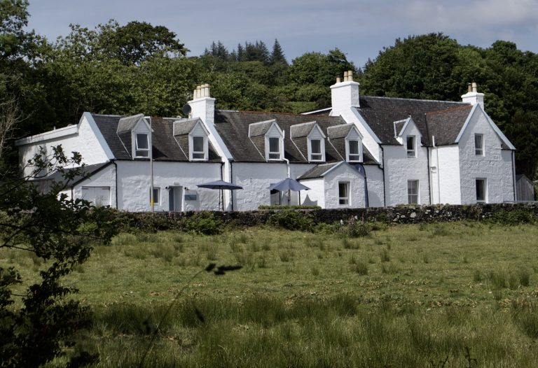 19th Century waterfront Inn on Skye comes on the market